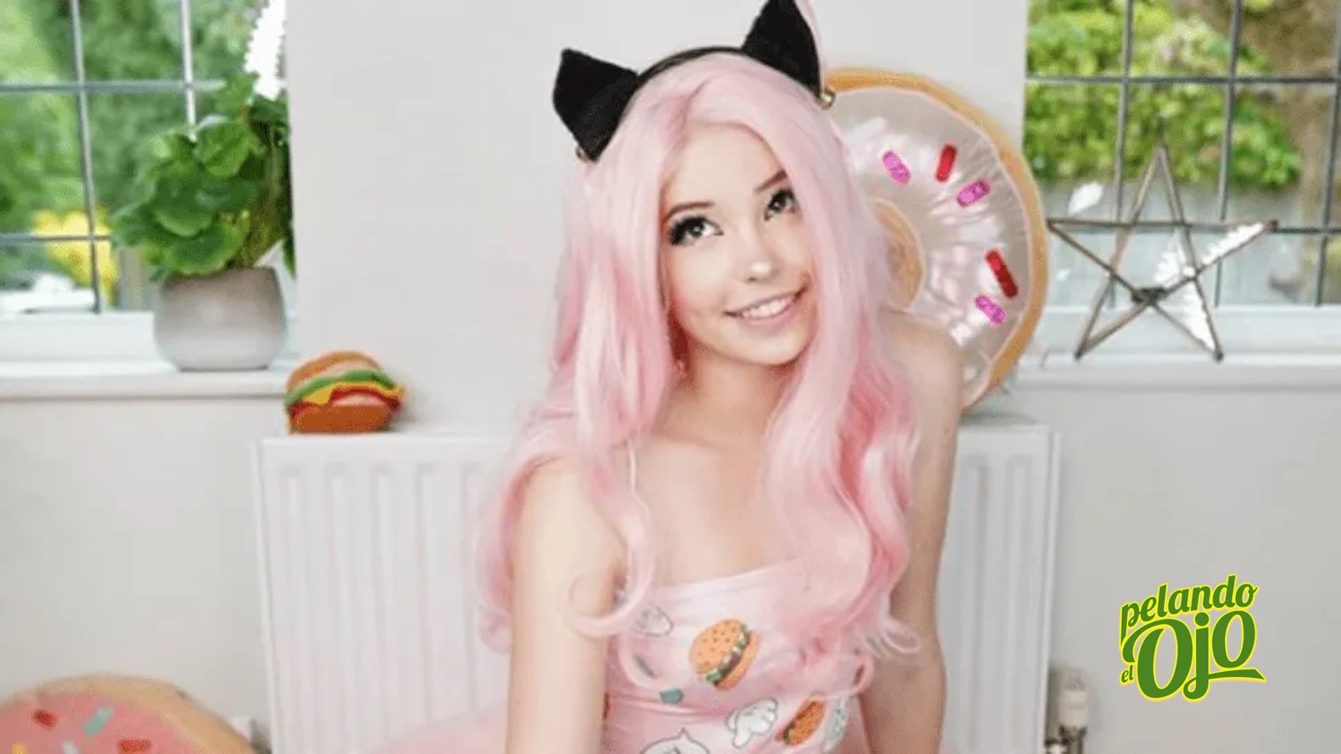 Belle Delphine y su negocio de vender el agua con la que se baña